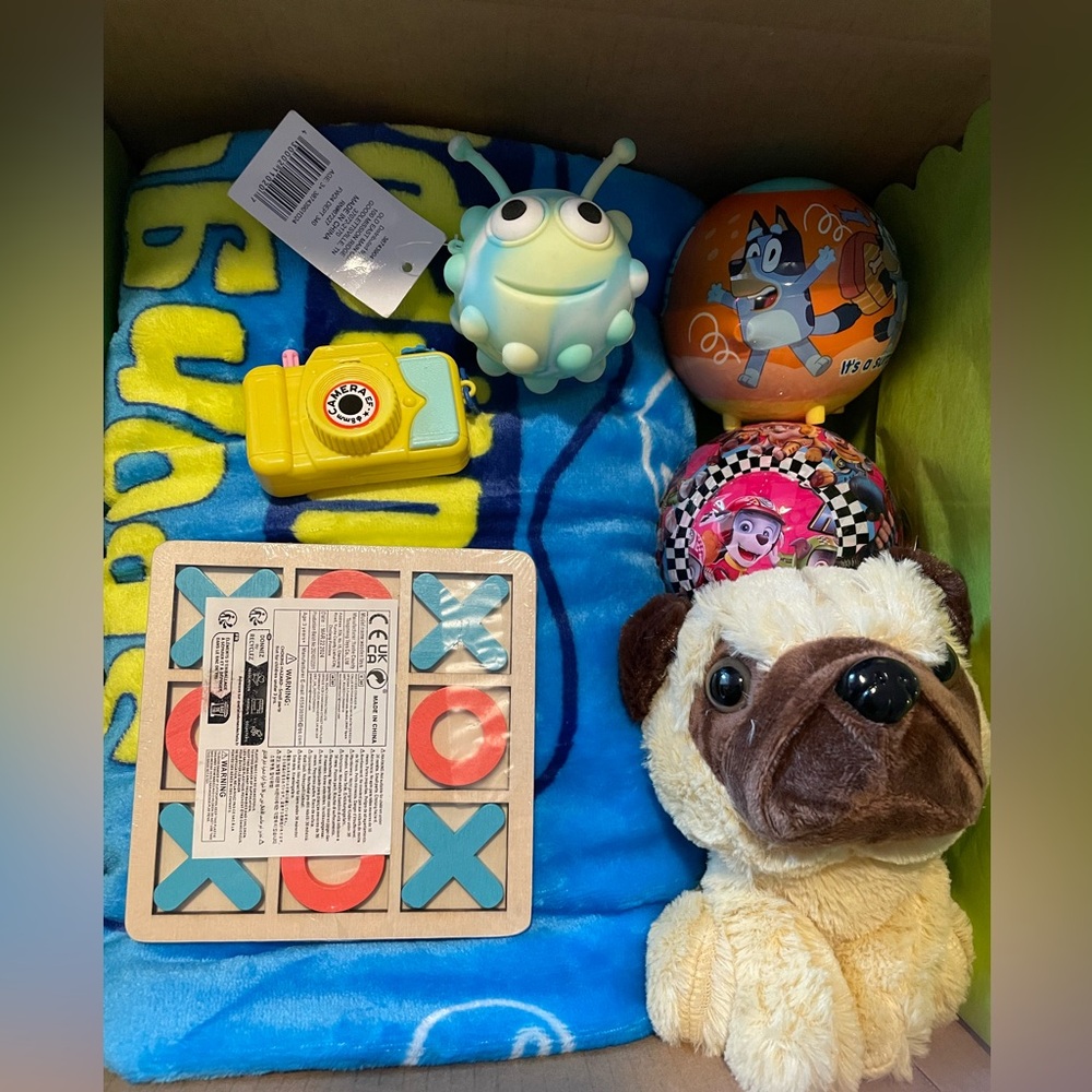 13. Kids Fun Box, Sponge Bob blanket, with Plush Pug,Tic-Tac-Toe, Surprise Balls